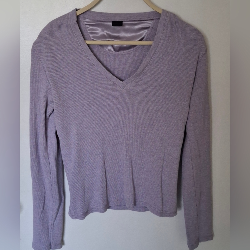 GAP Lavender Long Sleeve V-Neck Top